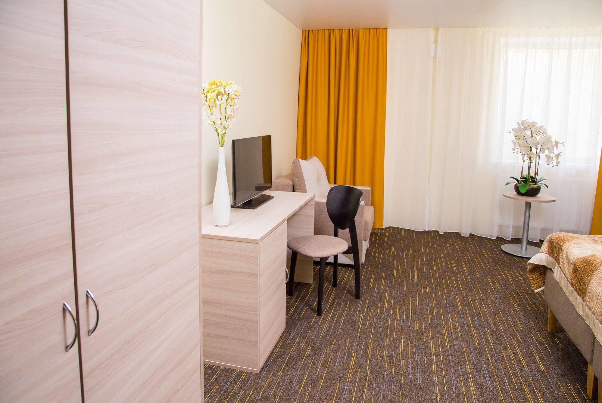 Liivarand Hotel Narva-Jõesuu Esterno foto